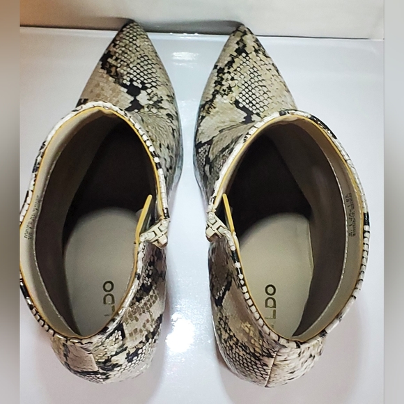 ALDO Women's 10 Snakeprint and Metaliic Gold High Shaft Pointed Bootie - Picture 4 of 8